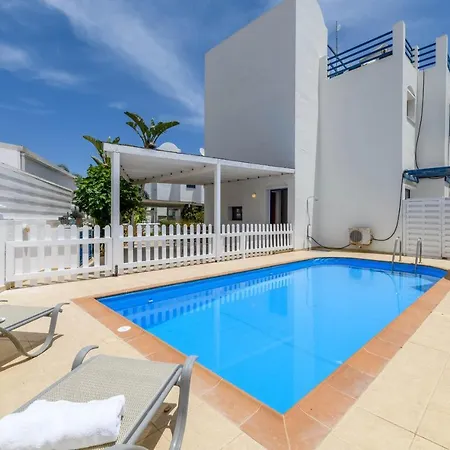Sirena Beach Villa #31 Villa